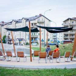 Sonnenschutz auf dem Spielplatz