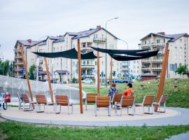 Sonnenschutz auf dem Spielplatz